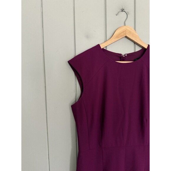 Ann Taylor Dress 8 Plum Burst Bi-Stretch Crew Neck Sheath Knee Length Career - Picture 4 of 9